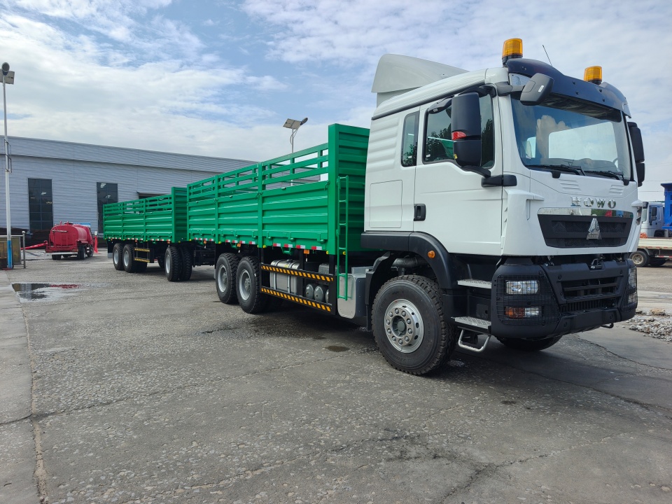 DERUN Vozidlo Howo TX400 Trucks a přívěsy odeslány do Etiopie