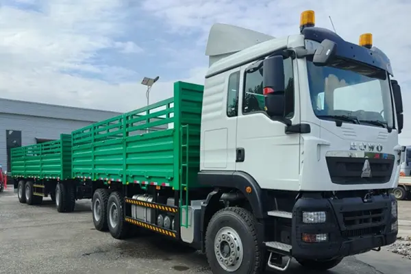 DERUN 21 jednotek Drawbar plný přívěs šel do přístavu Tianjin