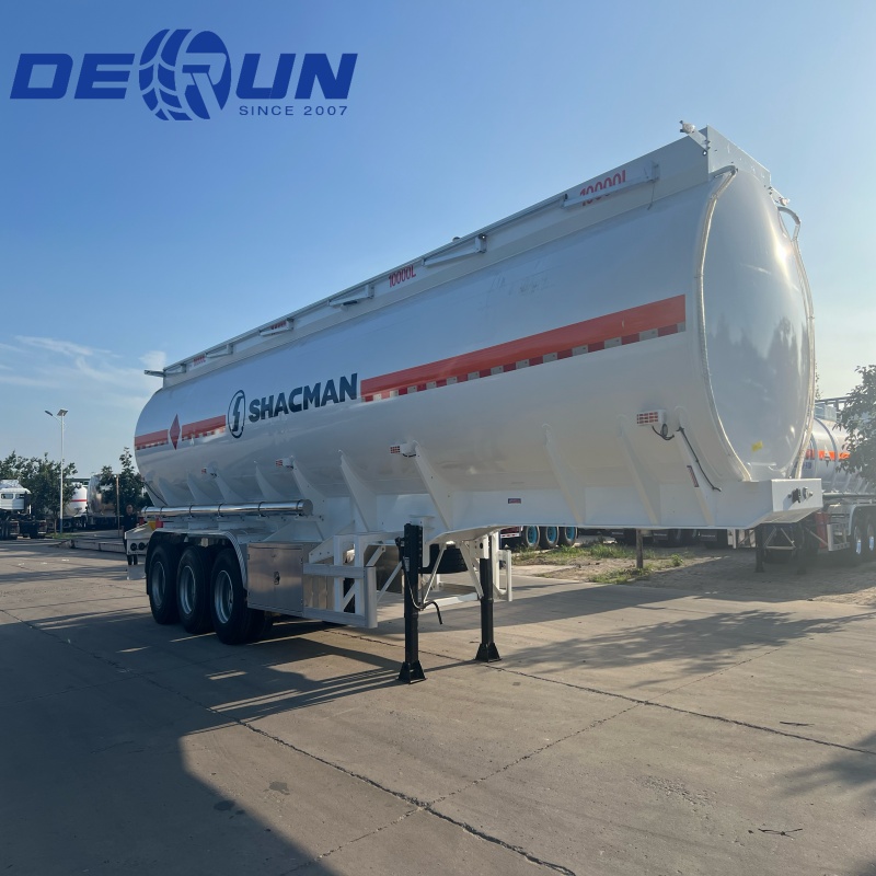 Derun Tri-Axle Oil Tank Semi přívěs