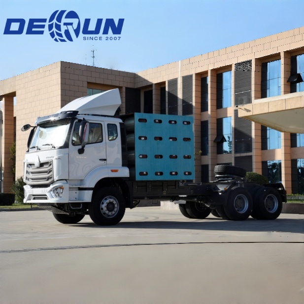 Tahač Sinotruk Howo 6x4 CNG NX